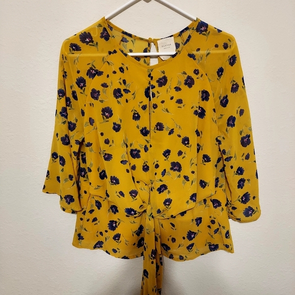 Harper Lined Heritage Yellow Floral Blouse, LARGE, Polyester. - Picture 1 of 7
